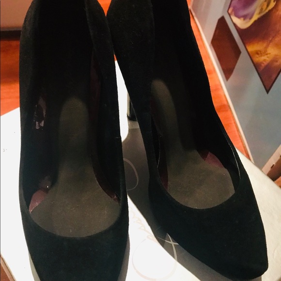 Jessica Simpson Parigi kid suede black heels - Picture 2 of 3
